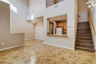 Photo #4: 2747125 Listing