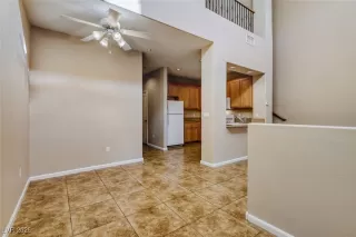 Photo #6: 2747125 Listing