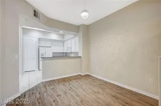 Photo #3: 2747174 Listing 