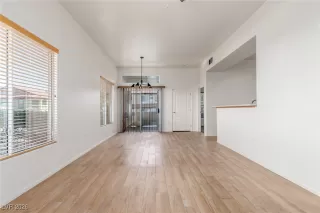 Photo #3: 2747206 Listing 