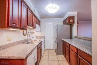 Photo #3: 2747208 Listing 