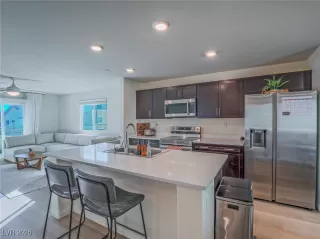 Photo #5: 2747240 Listing 