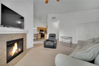 Photo #3: 2747260 Listing