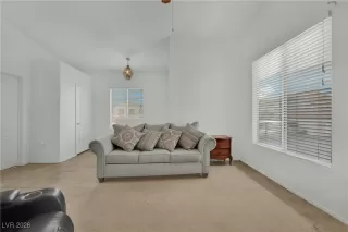 Photo #6: 2747260 Listing