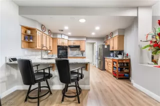 Photo #3: 2747269 Listing 