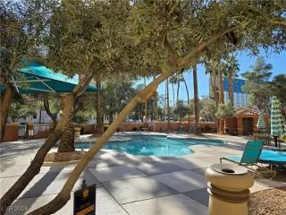 Photo #3: 2747279 Listing 