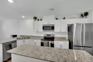 Photo #6: 2747319 Listing 