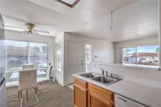 Photo #6: 2747356 Listing 