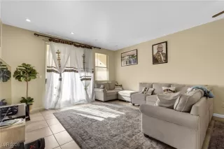 Photo #6: 2747384 Listing 