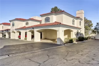 Photo #1: 2747390 Listing 