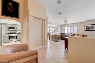 Photo #5: 2747418 Listing 