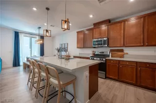 Photo #4: 2747423 Listing 