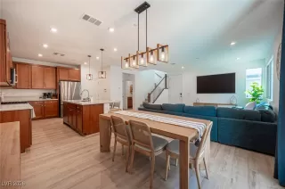 Photo #6: 2747423 Listing 