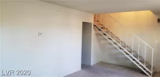 Photo #2: 2747486 Listing 