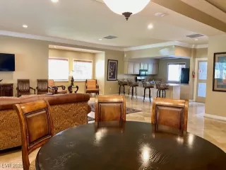 Photo #5: 2747497 Listing 