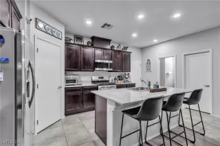 Photo #5: 2747514 Listing 