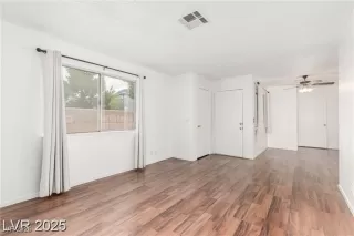 Photo #3: 2747562 Listing 