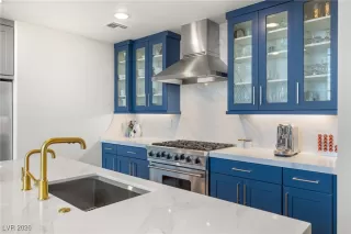 Photo #3: 2747563 Listing 