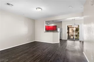 Photo #4: 2747657 Listing 