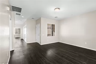 Photo #5: 2747657 Listing 