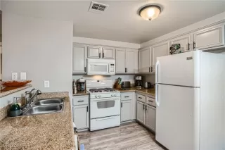 Photo #5: 2747662 Listing 