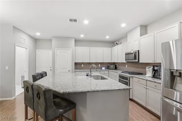 MLS: 2747732 Condo For Sale