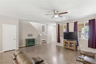 Photo #6: 2747732 Listing 