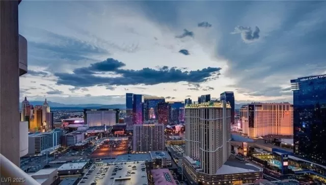 MLS: 2747796 Condo For Sale