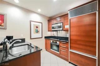 Photo #2: 2747796 Listing