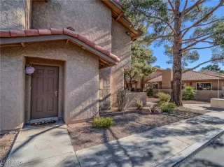 Photo #1: 2747823 Listing 