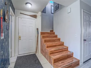 Photo #2: 2747823 Listing 