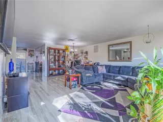 Photo #6: 2747823 Listing 