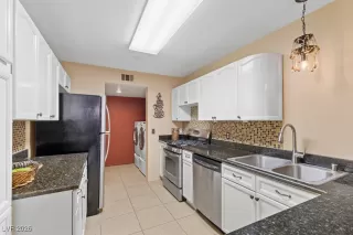 Photo #6: 2747851 Listing 