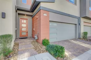 Photo #2: 2747865 Listing 