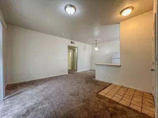 Photo #5: 2747910 Listing 