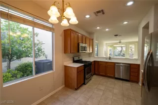 Photo #2: 2747935 Listing 