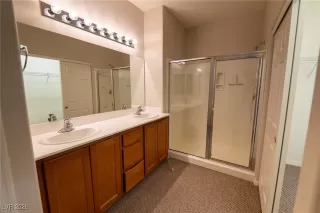 Photo #4: 2747935 Listing 