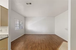 Photo #5: 2747974 Listing 