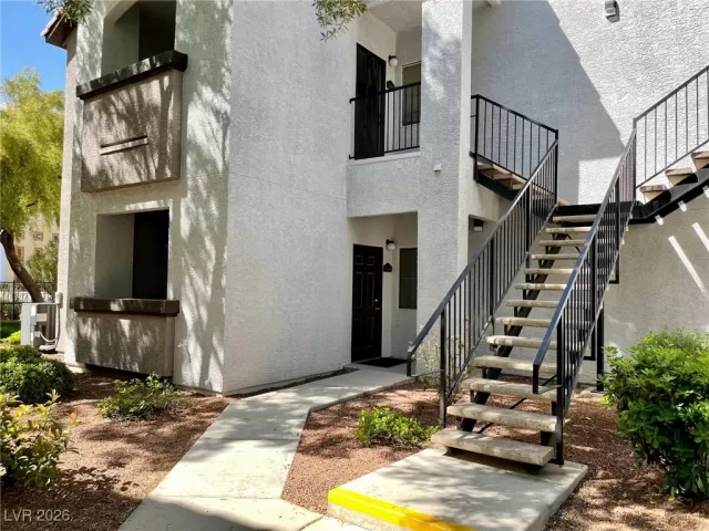 MLS: 2748111 Condo For Sale