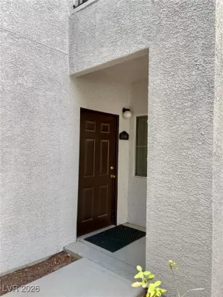 Photo #2: 2748111 Listing 