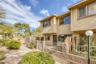 Photo #2: 2748143 Listing 