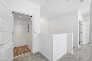 Photo #3: 2748161 Listing 