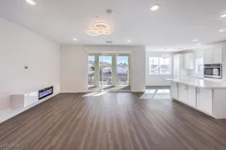 Photo #3: 2748173 Listing 