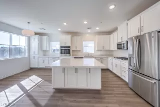 Photo #5: 2748173 Listing 