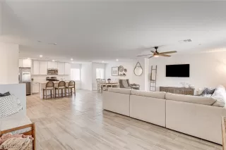 Photo #3: 2748192 Listing 