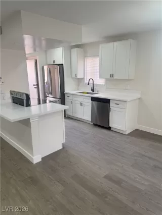 Photo #1: 2748204 Listing 