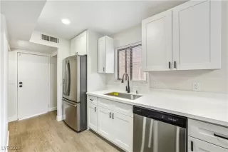 Photo #2: 2748204 Listing 