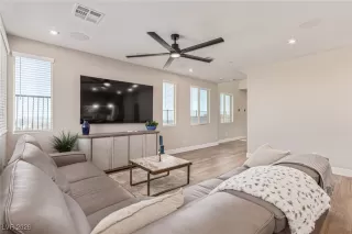 Photo #4: 2748223 Listing 