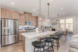 Photo #5: 2748223 Listing 