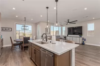 Photo #6: 2748223 Listing 